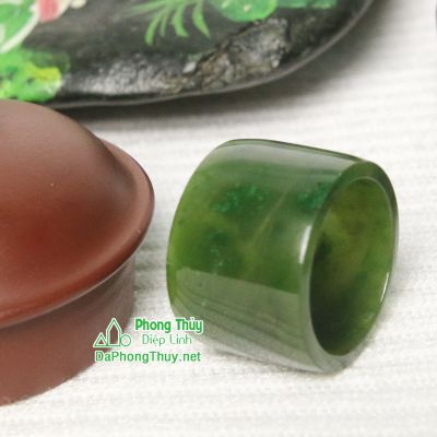 Nhẫn đá ngọc bích nephrite jade 18-19.5