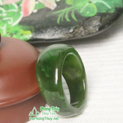 Nhẫn đá ngọc bích nephrite jade 4-18.6