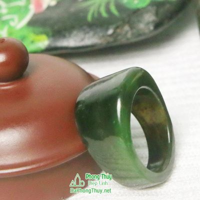 Nhẫn ngọc bích nephrite jade 1-18.5