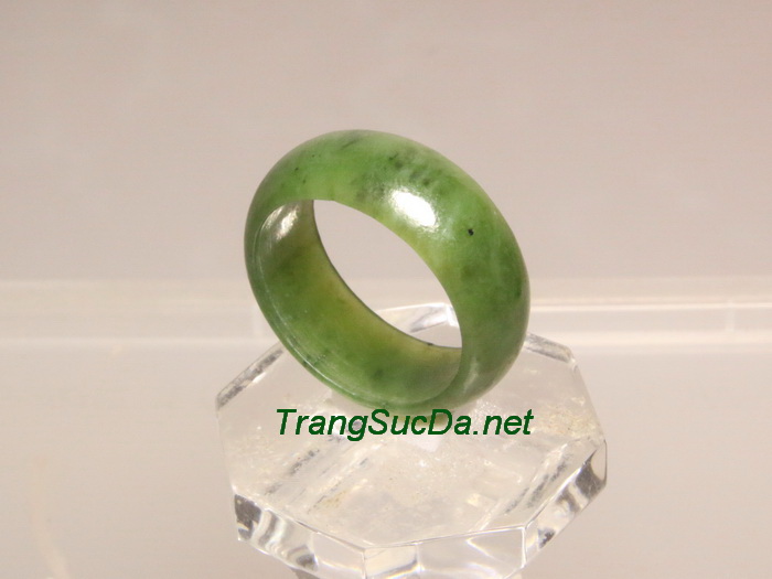 Nhan ngoc bich nephrite