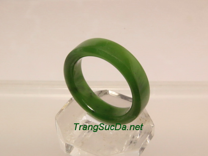 Nhan ngoc bich nephrite