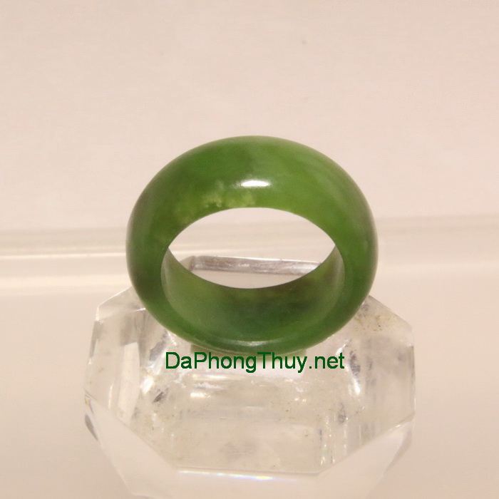 Nhan ngoc bich nephrite